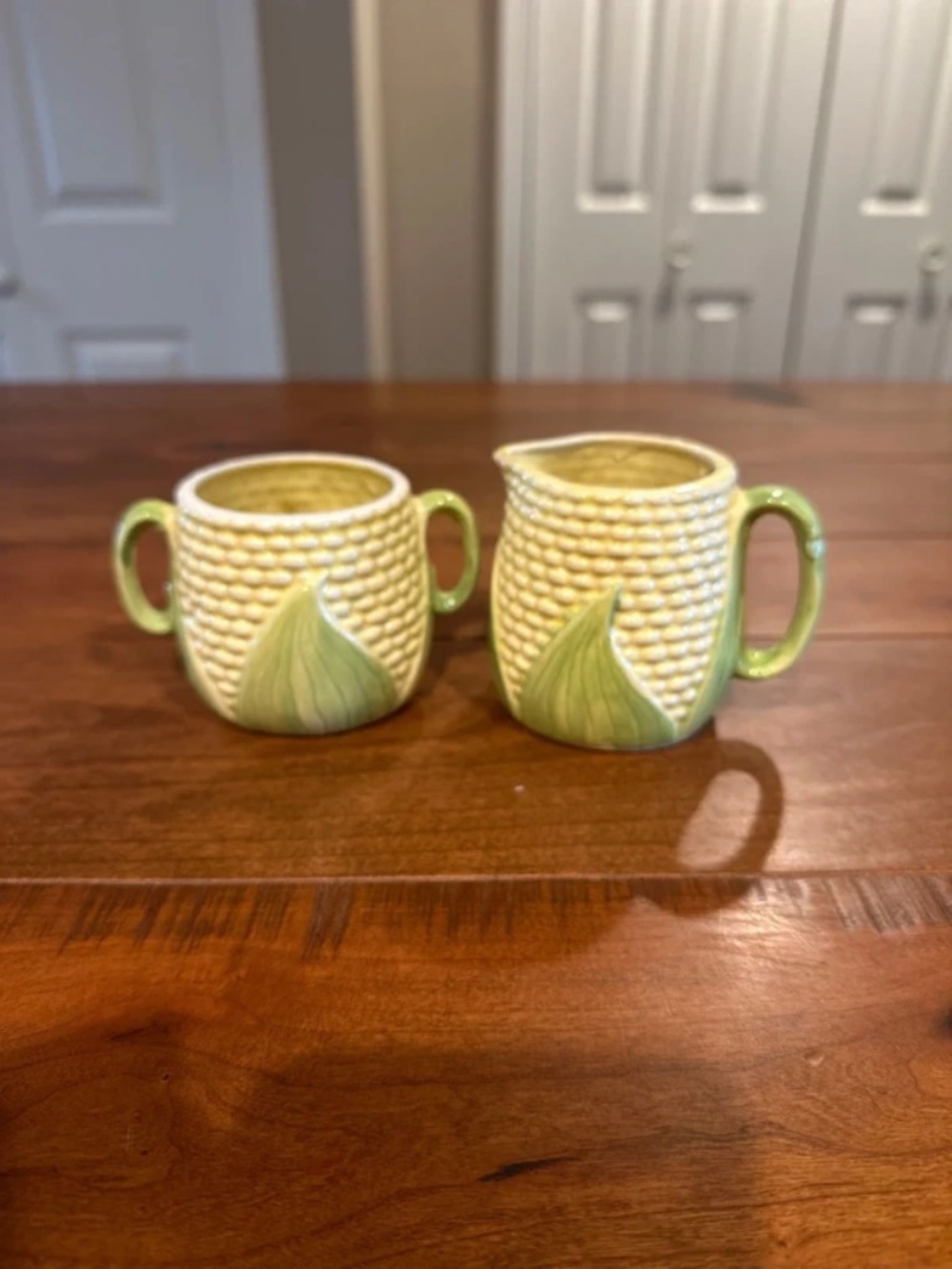 Shawnee Pottery Vintage Corn King/Queen Pattern Sugar Bowl Creamer Pitcher